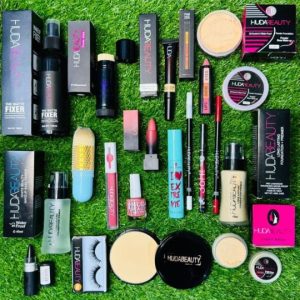 Makeup Kit - 18 in 1 All Season Complete Makeup Deal